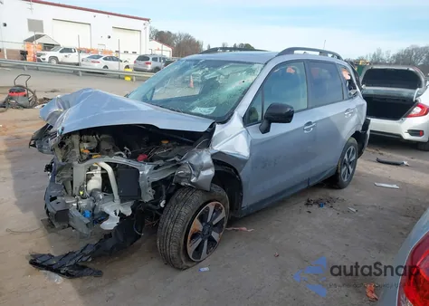 2017 Subaru Forester 2.5I Premium z USA, uszkodzony, nr VIN JF2SJADC3HH552848